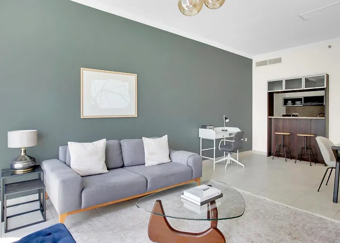 Marina Quays West, Dubai Marina - Mint Stay